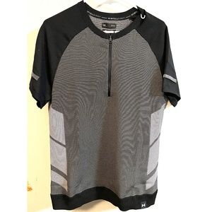 Under Armour Black and Gray Short Sleeve Tee